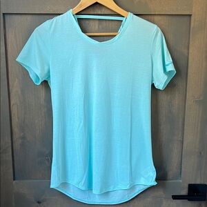 Brooks Light Blue Women's Exercise Top Medium